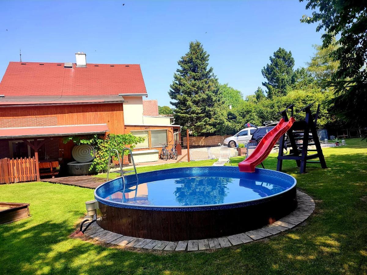 Ubytovani U Rybnicka Villa Arnoltice u Decina Bagian luar foto